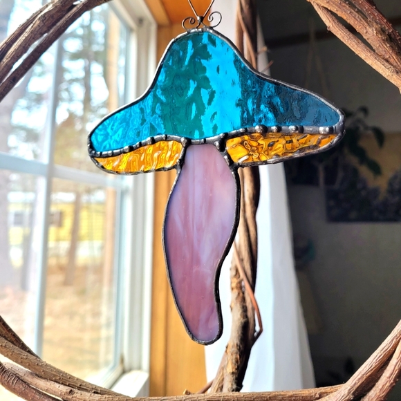 Stained Glass mushroom sun catcher - Picture 4 of 6